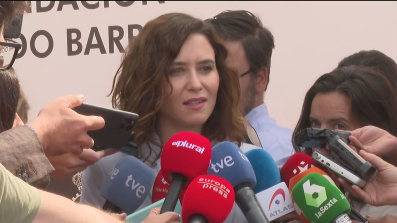 Ayuso, sobre los insultos en colegios mayores: "Condeno que la Fiscalía esté centrada en esto cuando pasan muchas más cosas todos los días"