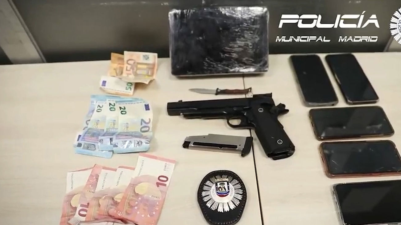Detenidas tres personas con un kilo de cocaína, una pistola y una navaja en las Fiestas del Pilar