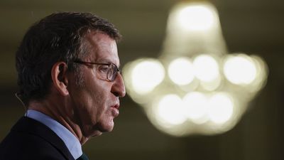 Feijóo quiere un compromiso por escrito de reforma de la elección del CGPJ y Sánchez lo descarta