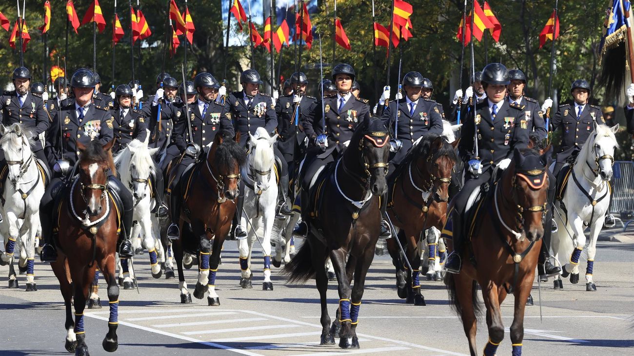 Madrid, escenario del Desfile Militar en el día grande de la Fiesta Nacional