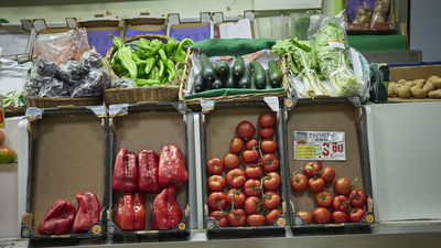 Alimentos básicos como la patata o el calabacín cuestan cuatro veces más que en 2021