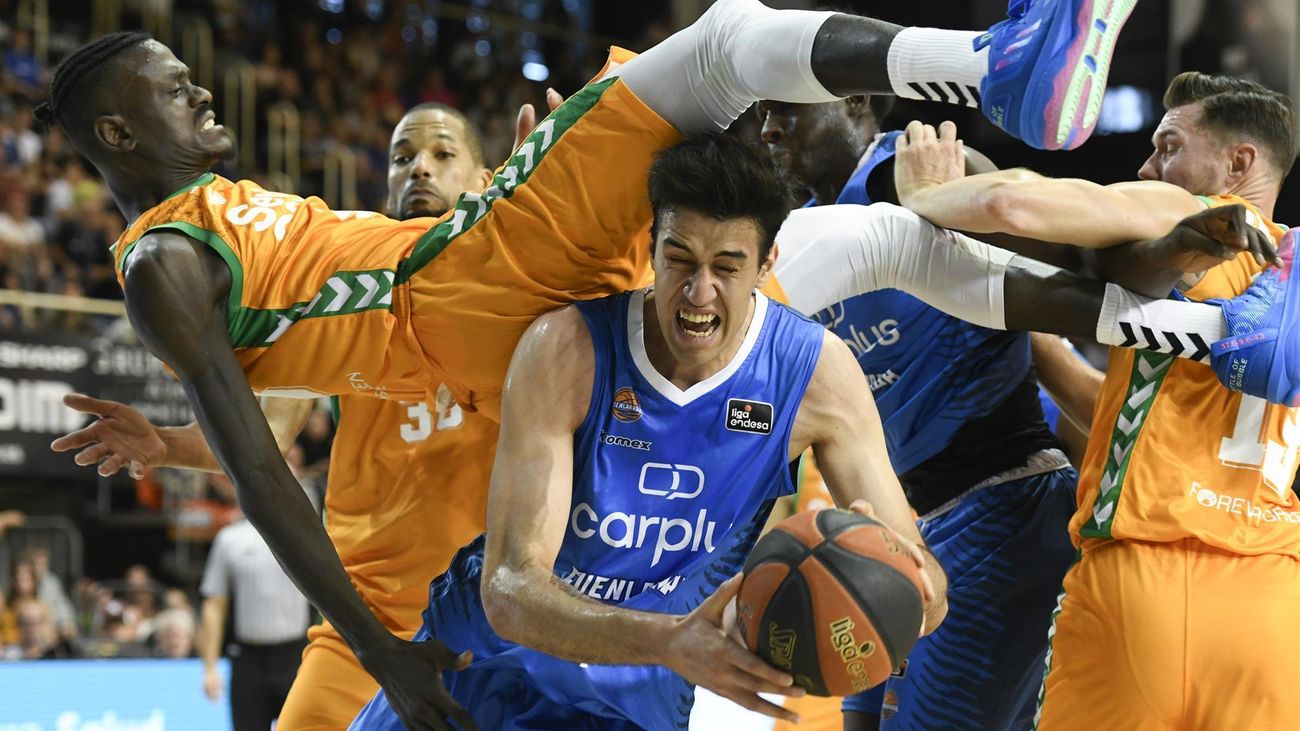 El Fuenlabrada consigue su primera victoria de la temporada a costa del Betis, 83-77