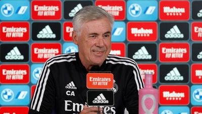 Ancelotti: "Jugamos contra un rival de altísimo nivel y para ganar tenemos que atacar y defender bien"