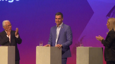 Sánchez defiende su impuesto a las energéticas ante los socialistas europeos