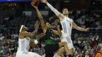 El Real Madrid se mantiene invicto tras imponerse al Joventut por 96-79