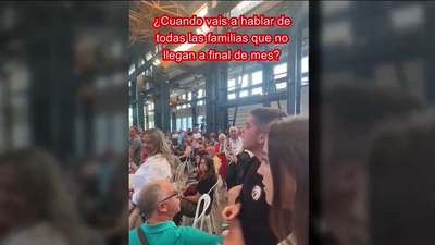 Abucheo y gritos a Yolanda Díaz en Sabadell