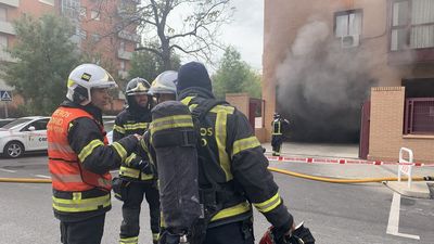 Vecinos del edificio afectado por un incendio en Usera tendrán que pasar varios días fuera de sus casas