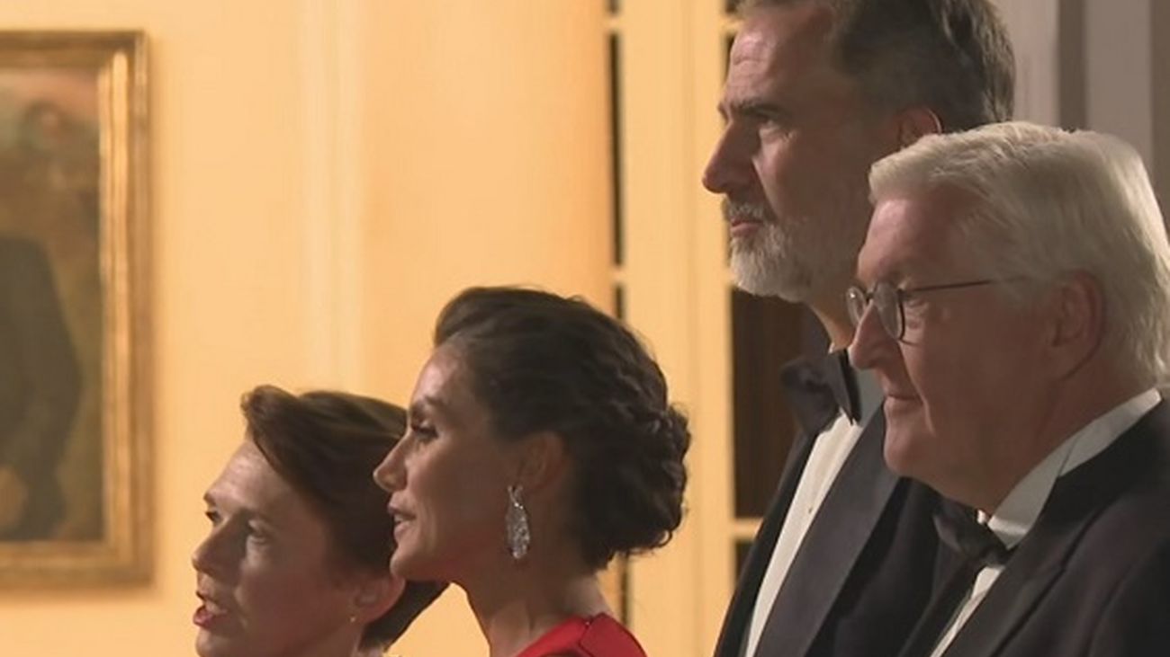 Los reyes son homenajeados con una cena de gala en el Palacio de Bellevue