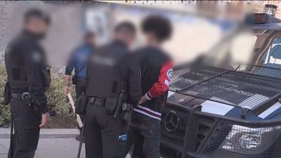 Tres detenidos, entre ellos dos menores, tras una pelea multitudinaria en Lavapiés