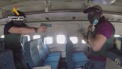 La Guardia Civil lanza una unidad de escoltas de  seguridad en vuelos domésticos e internacionales