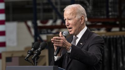 EEUU vende 15 millones de barriles de petróleo en reserva para bajar precios