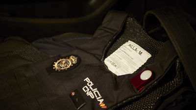 Todos los policías y guardias civiles que están en la calle tendrán chaleco