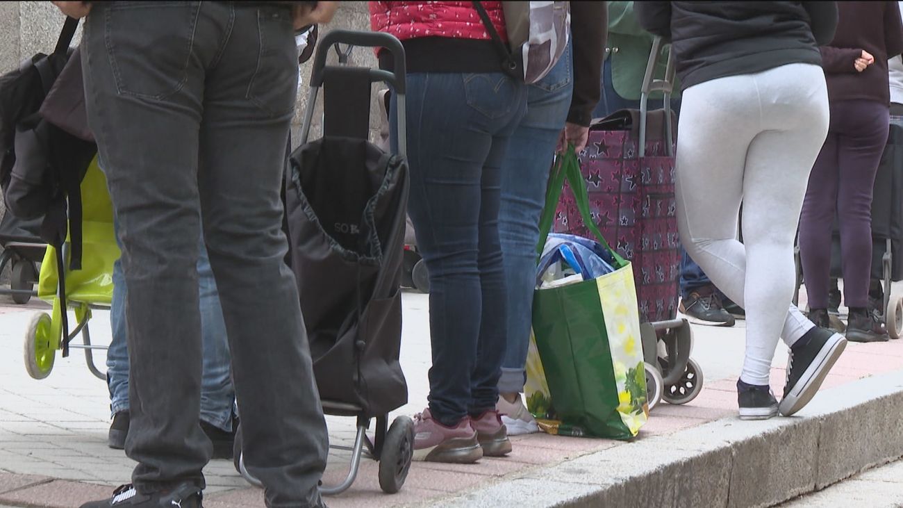 Las despensas solidarias de Madrid avisan: cada vez más peticiones de ayuda y menos donaciones