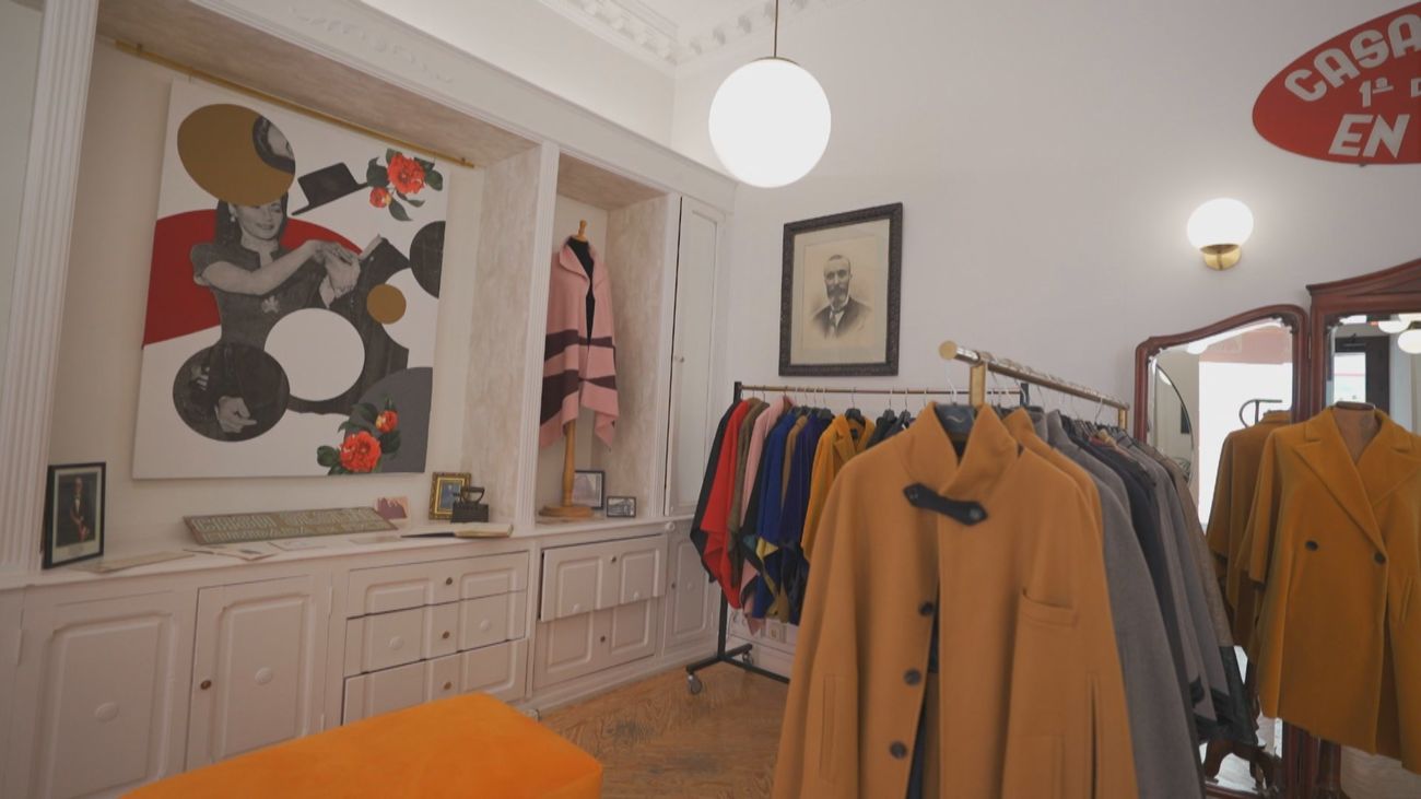 Descubrimos todos los secretos de la capa española en la legendaria 'Capas Seseña'