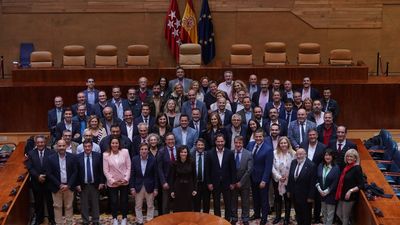 Ayuso se reúne con los alcaldes del PP de la Comunidad para diseñar las estrategias y líneas de actuación