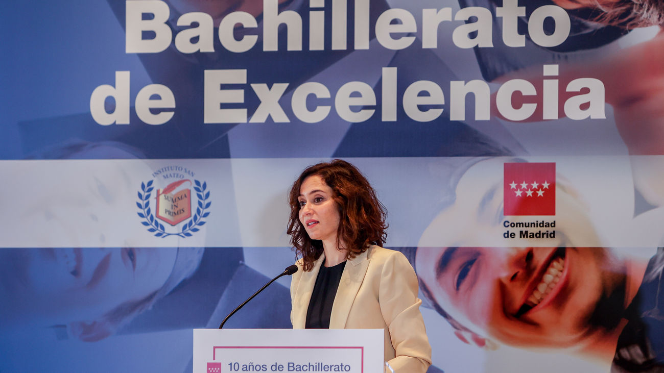 Ayuso propone una EvAU para quien no estudie en su región y otra autonómica