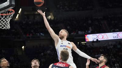 El Real Madrid cae ante el Baskonia, su primera derrota en la liga, por 88-82