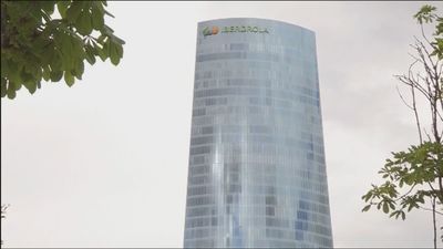 La CNMV investiga si las eléctricas están poniendo trabas para cambiarse al mercado regulado