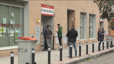 España se situó en mayo con el 12,7%, con la tasa más alta de paro de la UE