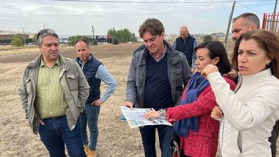 Fuenlabrada reforestará el entorno de Parque Miraflores con 4.000 árboles
