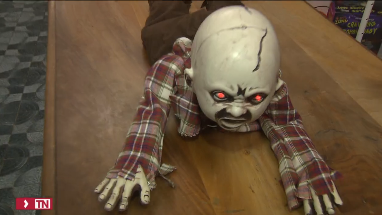 Los disfraces peligrosos y vetados para Halloween