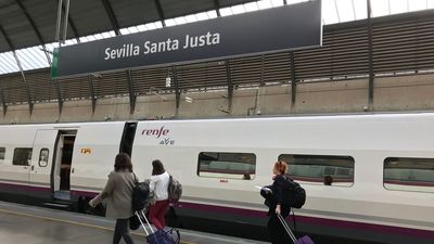 Renfe refuerza con 7.500 plazas los AVE entre Madrid y Andalucía en el puente