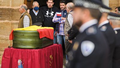 Recibe el alta hospitalaria Javier Delgado, el policía local herido durante el tiroteo de Argamasilla