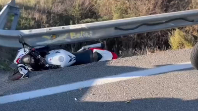 Una motorista de 23 años resulta grave con múltiples lesiones al salirse de la vía en Quijorna