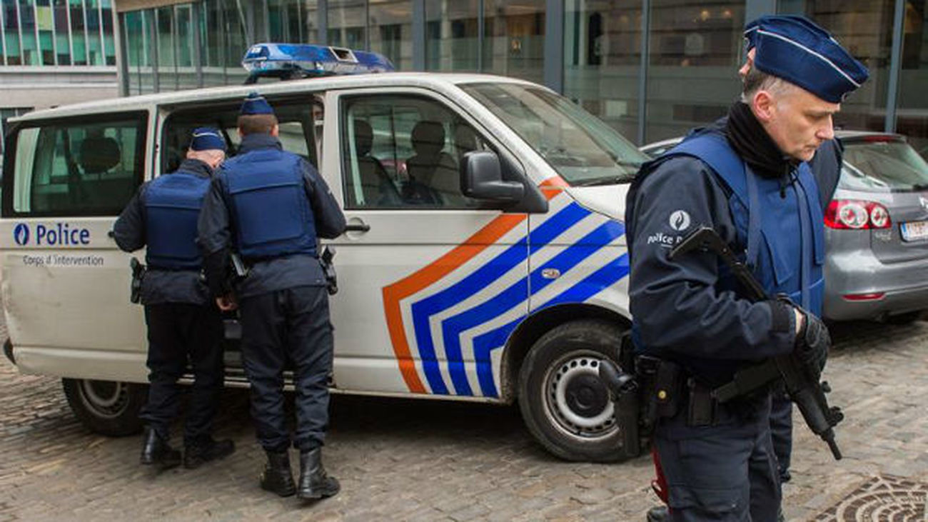 Agentes de los cuerpos de intervención de la policía francesa