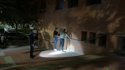 Detenidos en Coslada dos peligrosos ladrones que robaron en una casa