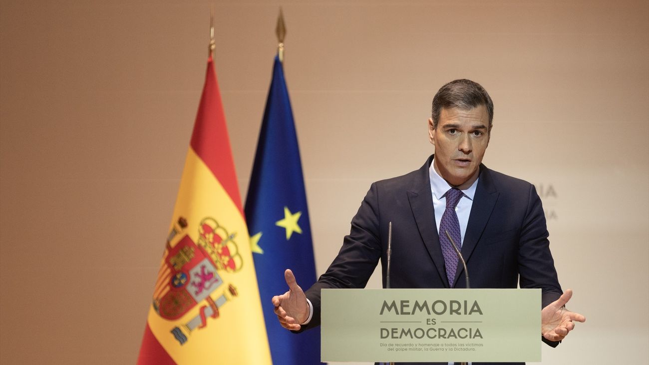 El Gobierno rinde homenaje a todas las víctimas de la Guerra Civil y el franquismo