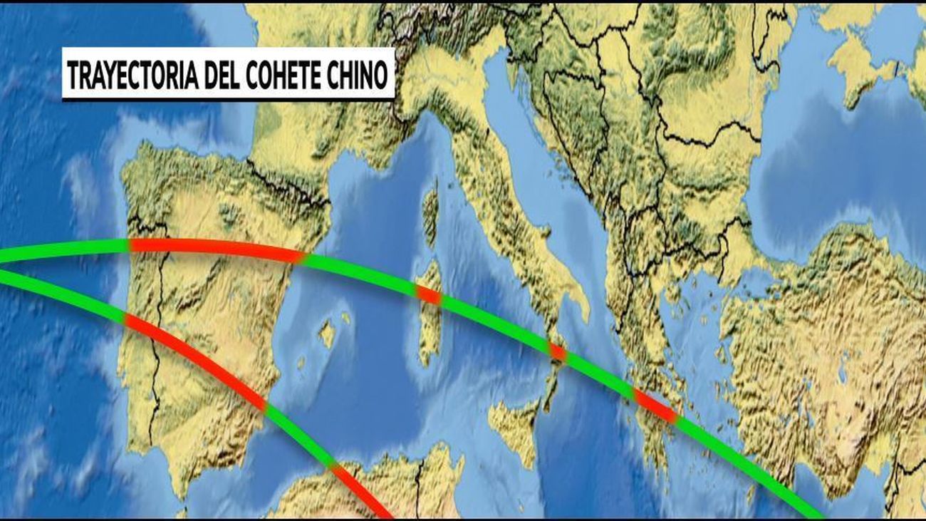 Unos 300 vuelos retrasados en España por la entrada de un cohete chino en la atmósfera