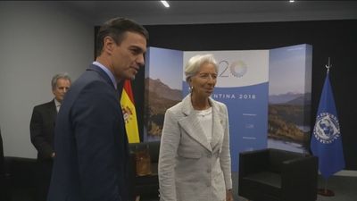 Ayuso critica que Sánchez menosprecie el informe de BCE sobre el impuesto a la banca