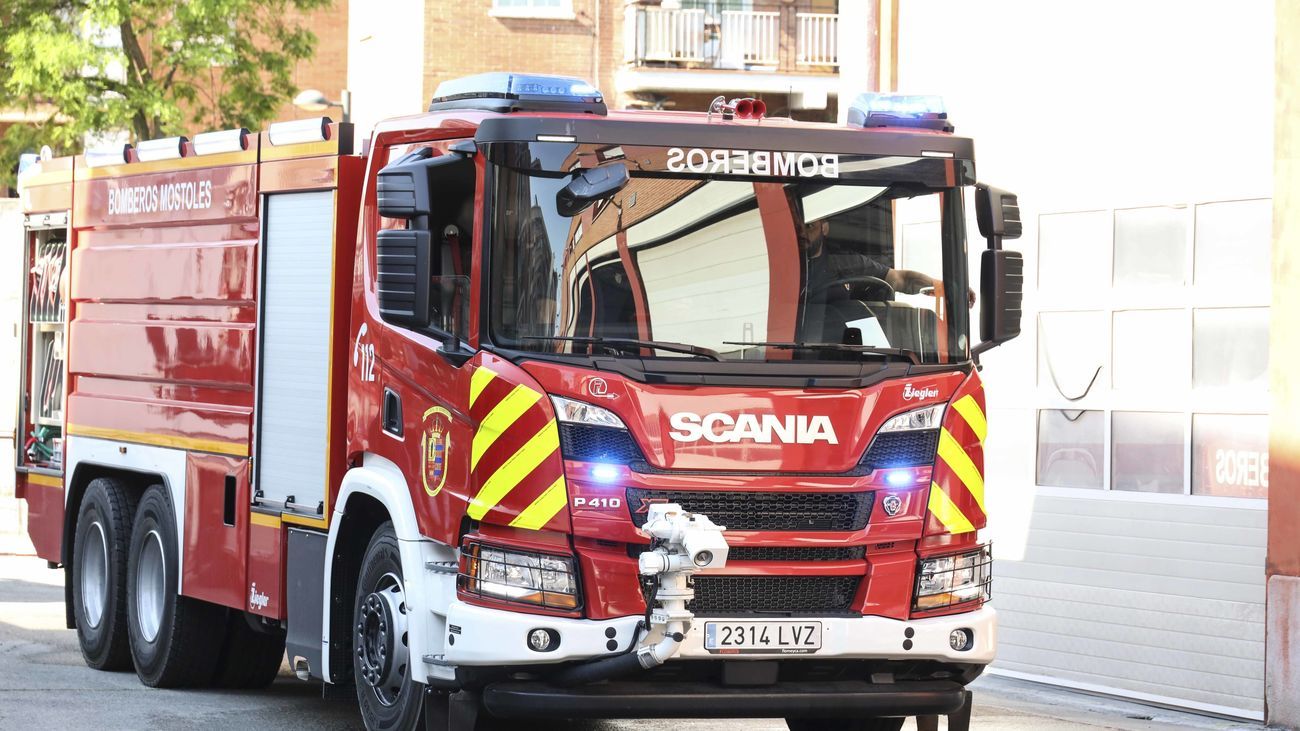 Una de las últimas adquisiciones de los bomberos de Móstoles, un vehículo resistente a explosiones