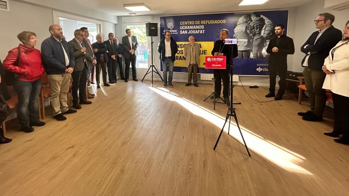 C𝗲𝗻𝘁𝗿𝗼 𝗱𝗲 𝗿𝗲𝗳𝘂𝗴𝗶𝗮𝗱𝗼𝘀 𝘂𝗰𝗿𝗮𝗻𝗶𝗮𝗻𝗼𝘀 𝗱𝗲 𝗟𝗲𝗴𝗮𝗻𝗲́𝘀 / AYUNTAMIENTO DE LEGANÉS