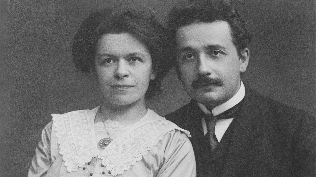 Mileva Maric junto a Albert Einstein
