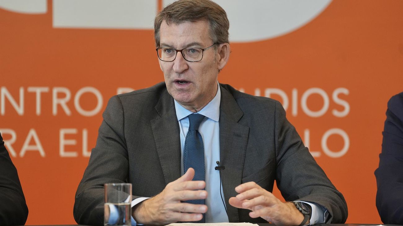 Feijóo advierte sobre la "errática" política económica del Gobierno y la "preocupante" política territorial