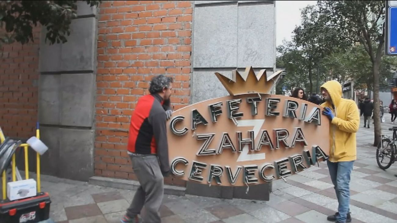 Salvar los rótulos comerciales para no olvidar la historia de Madrid