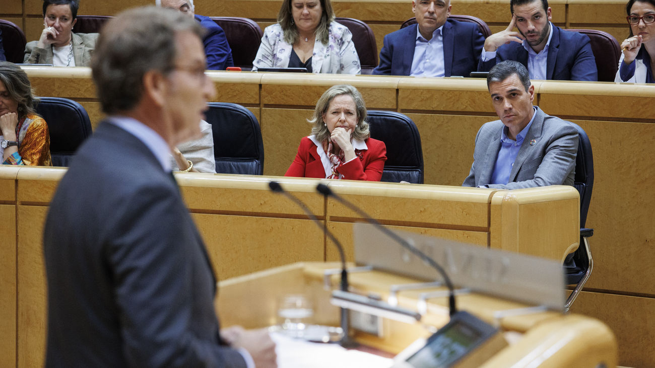 Feijóo se mantiene como ganador frente a una leve mejoría de Sánchez y la caída de Unidas Podemos y Vox