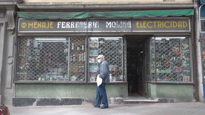 La petición de las dueñas de una ferretería histórica para que no deje de existir