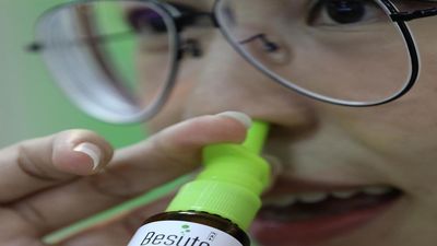 Tailandia crea un spray nasal contra el covid