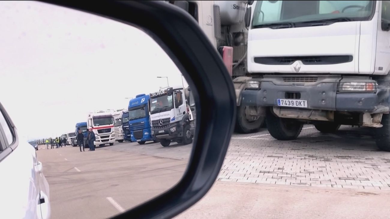 "Trabajas lo mismo y ganas menos", los transportistas volverán a parar en vísperas del Black Friday y Navidad