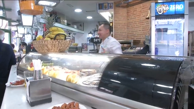 Bares y restaurantes de Madrid apagan sus luces en protesta por los costes energéticos