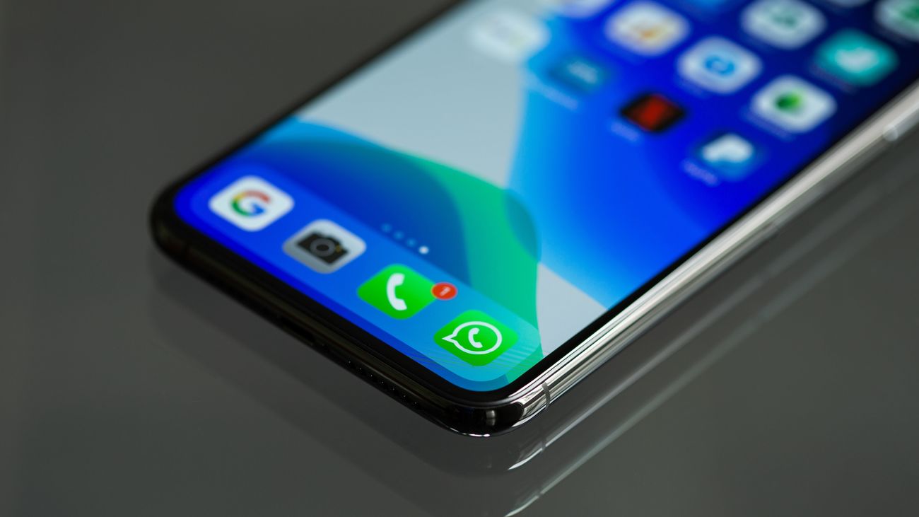 Un timo por WhatsApp ofrece billetes de Iberia gratis por el Black Friday