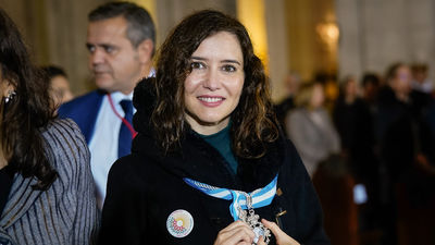 Ayuso: "La telemedicina es el futuro, pero no va a sustituir al médico"