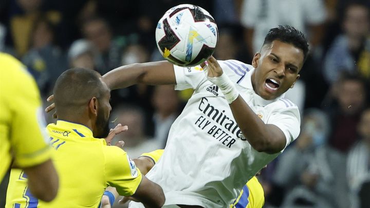 Rodrygo ante el Cádiz / EFE