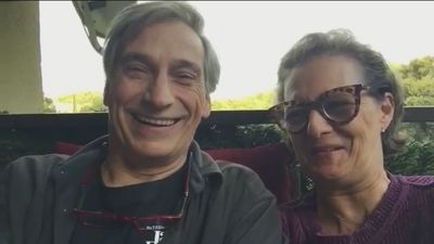 Curro Castillo dona los derechos de su último libro a una asociación de esclerosis múltiple