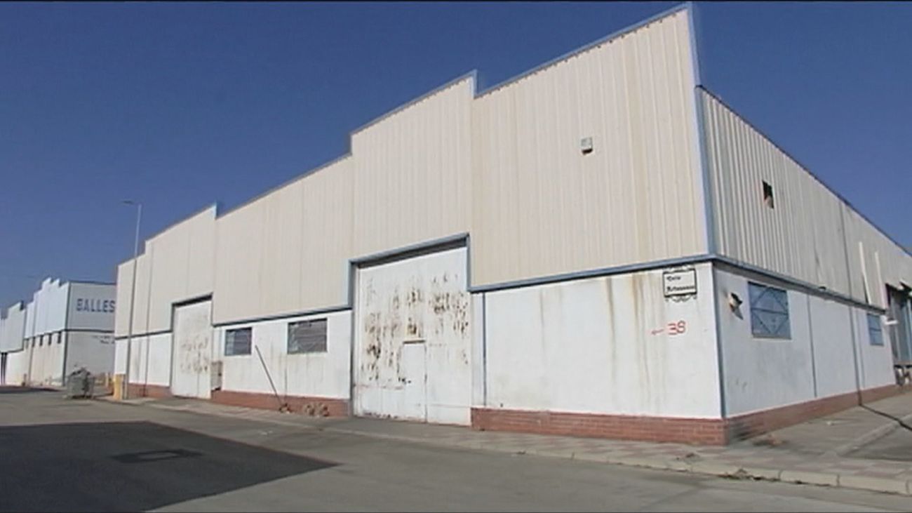 Rescatan a 4 menores que malvivían en una nave abandonada en Bailén