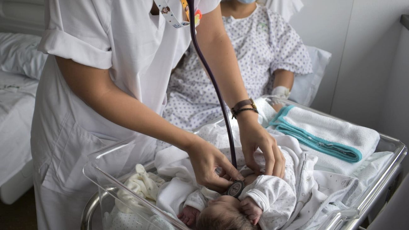 La epidemia infantil de virus respiratorio sincitial preocupa a los pediatras y ya satura hospitales