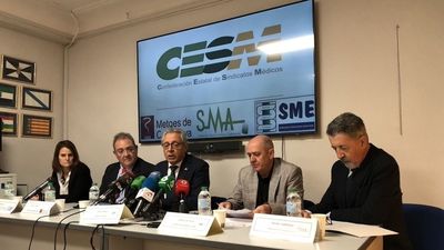 Los médicos descartan de momento una huelga nacional, "pero hay un caldo de cultivo"